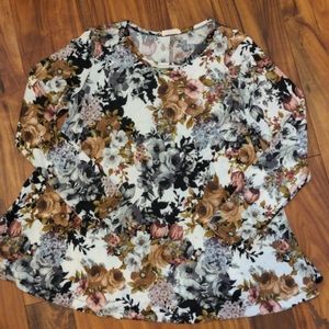 🌻3/$10 Pinc long sleeve floral flowy top